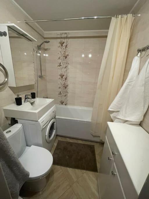 Cozy Apartment Close To Riga Airport Exterior foto