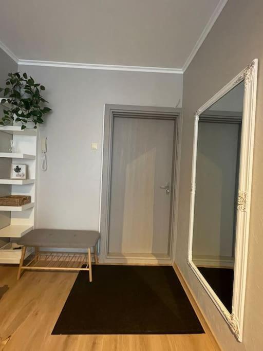 Cozy Apartment Close To Riga Airport Exterior foto